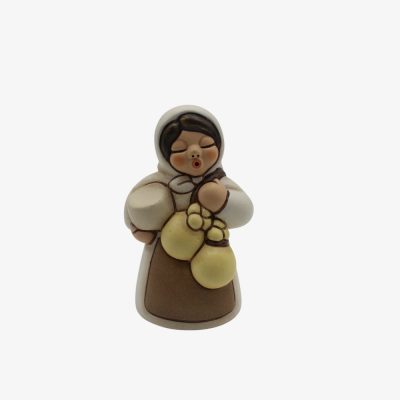 Donna con formaggio Presepe classico